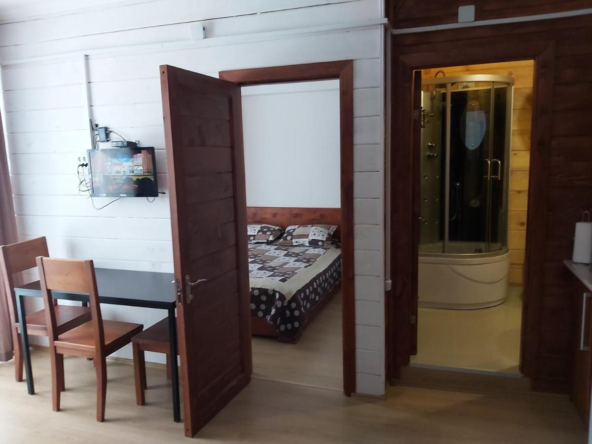 Hotel Mgzavrebi Bakuriani Exteriör bild